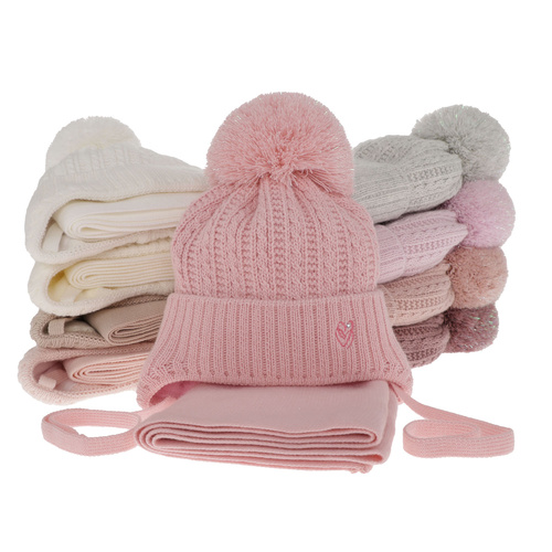 Ensemble d'hiver fille: bonnet et écharpe, gris, avec liens, avec pompon, Marisa