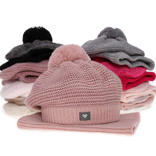 Meisjes winter set muts en buissjaal, wit, met garen pompon, Lira