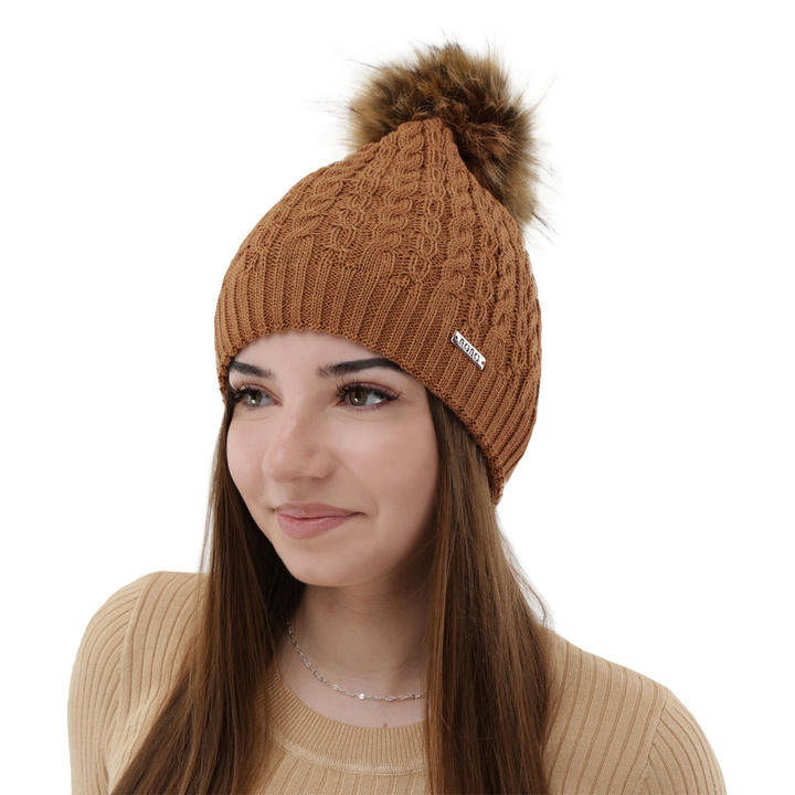 Dames wintermuts, camel, met merinowol, met garen pompon, Satina