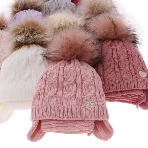 Meisjes winter set muts en sjaal, roze, met garen pompon, Morena