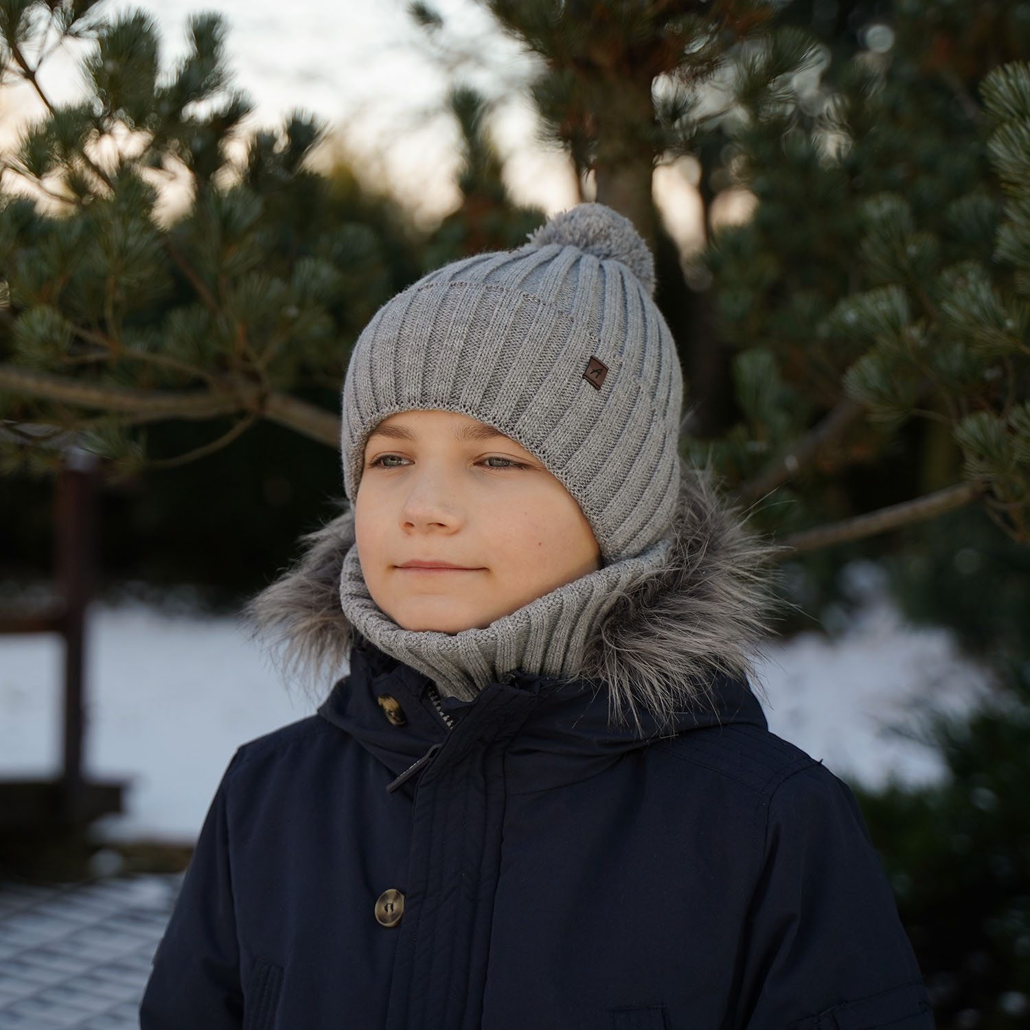 Jongens winter set muts en sjaal, grijs, met garen pompon, Wiliam