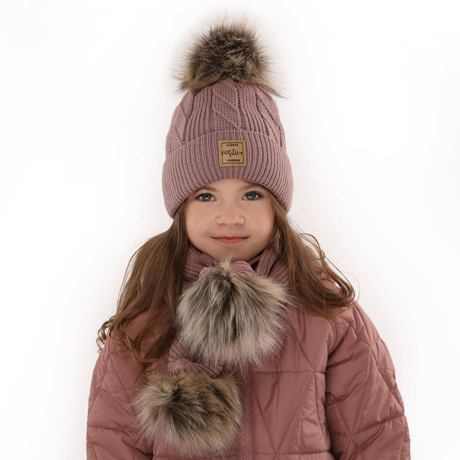 Ensemble d'hiver fille: bonnet et écharpe, gris, avec deux pompons, Gabriela