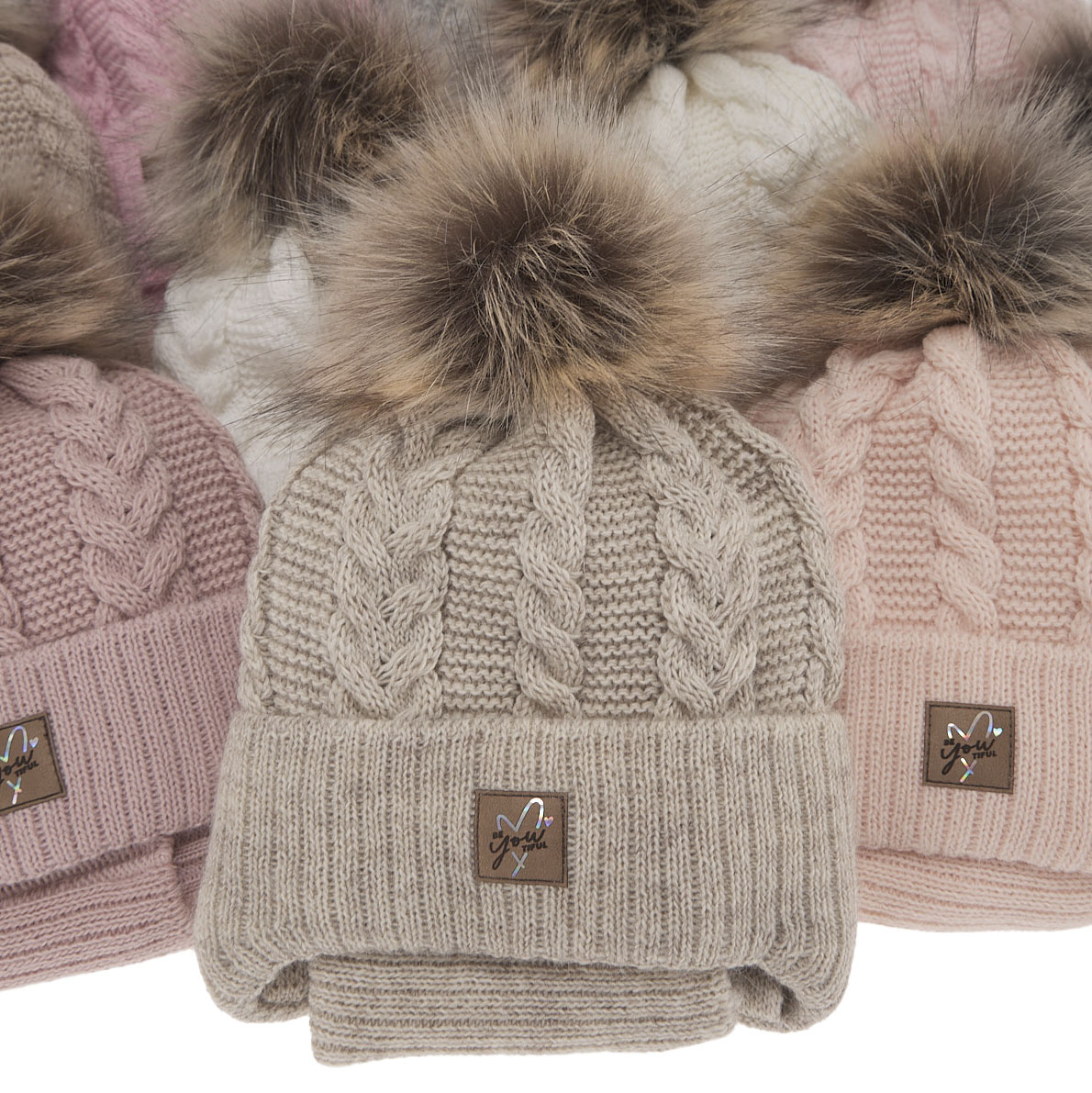 Ensemble d'hiver fille: bonnet et snood, beige, avec pompon, Finess