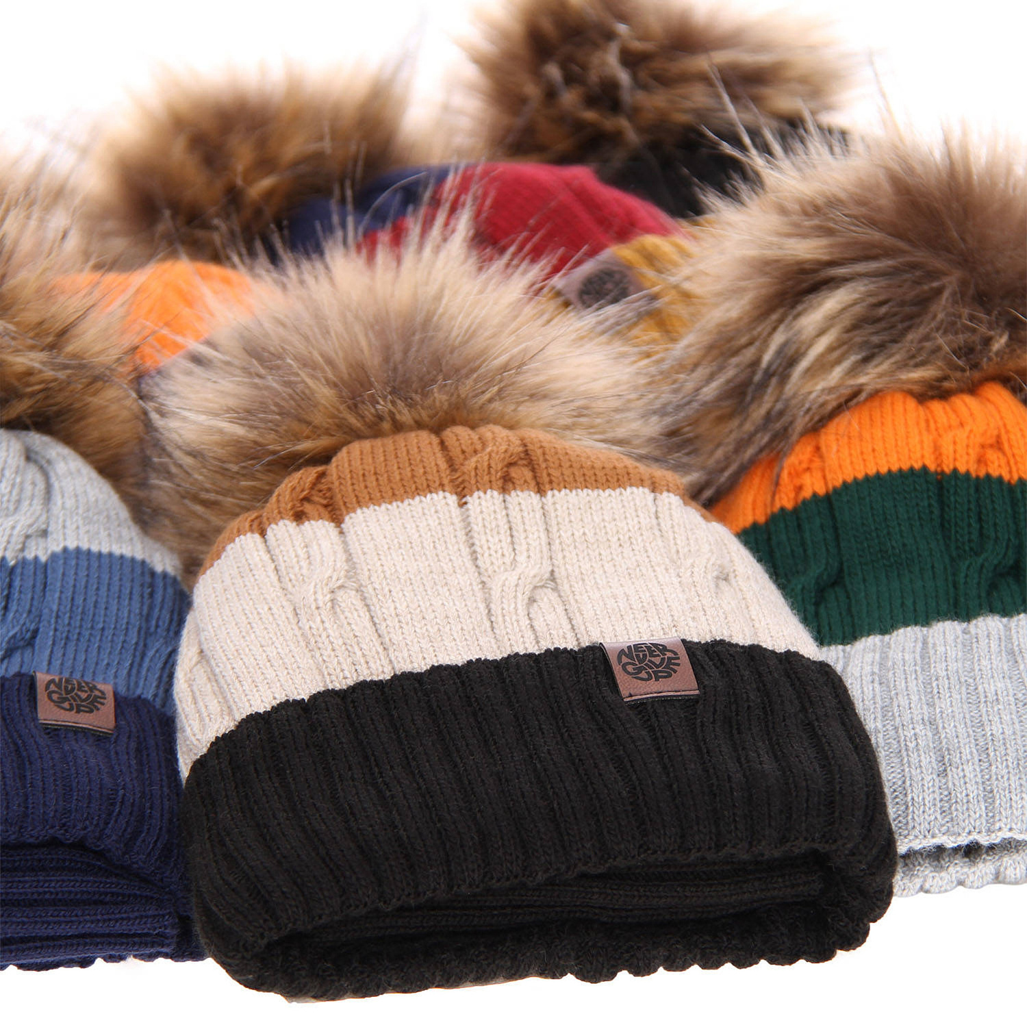 Jongens winter set muts en buissjaal, grijs, met garen pompon, Karmel