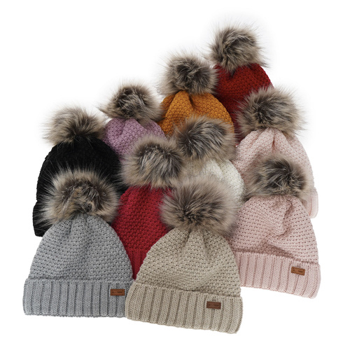Meisjes wintermuts, zwart, met garen pompon, Pola