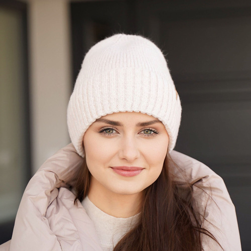 Dames wintermuts, roze, met merinowol, Alvara