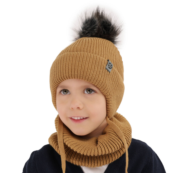 Ensemble d'hiver garçon: bonnet et snood, camel, avec pompon, avec liens, Honed