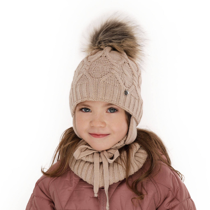 Meisjes winter set muts en buissjaal, beige, met garen pompon, Elena